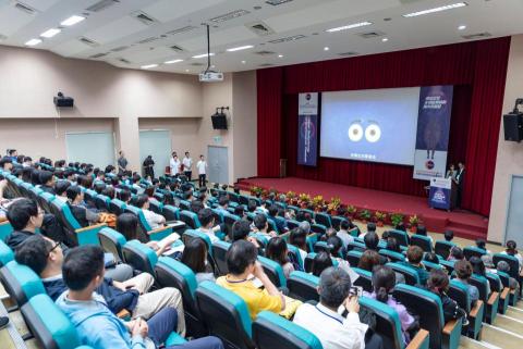 謝億廷 - 國際大型會議場合