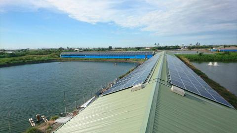 昕陽太陽能發電 周特助 - 養豬場石棉瓦屋頂(更換鐵皮浪板)太陽能光電系統 昕陽太陽能發電 周特助 - 養豬場石棉瓦屋頂(更換鐵皮浪板)太陽能光電系統