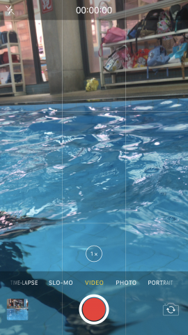 提供美容院化妝服務的專家Lauren 