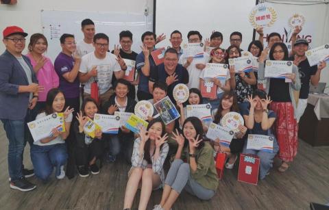 張嘉玲｜甲令｜數位行銷顧問 - TeSA亞太品牌商務加速器Facebook廣告研習課程