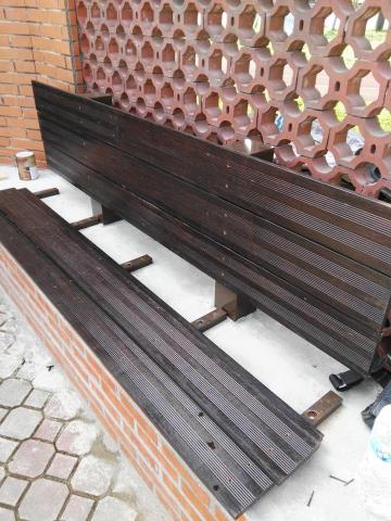 蔡先生 - 公共設施椅