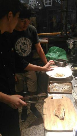 郭丁億 - 創業料理教學，餐廳菜單創新研發