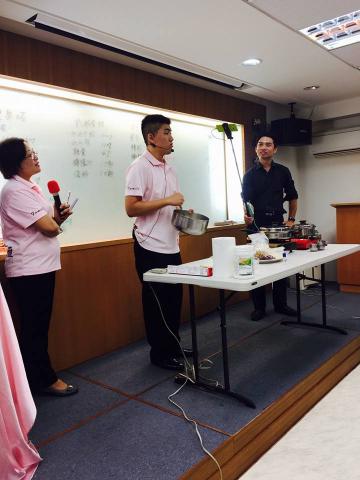 郭丁億 - 媽媽教室