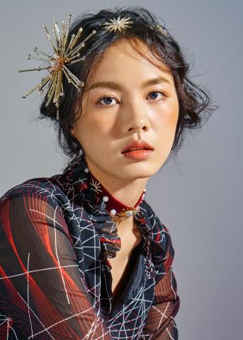 米蘭達造型事務所 - 擅長打造不同的個性美
不管是商業作品還是新娘婚禮上都能為客戶妝點出獨樹一格的美麗
近18年造型經歷
各大國際精品fashion show妝髮
各大國際展會,記者會,活動造型師
作品散見於各大媒體通路
其他詳請請參考關於
歡迎造型相關工作洽詢 米蘭達造型事務所 - 擅長打造不同的個性美
不管是商業作品還是新娘婚禮上都能為客戶妝點出獨樹一格的美麗
近18年造型經歷
各大國際精品fashion show妝髮
各大國際展會,記者會,活動造型師
作品散見於各大媒體通路
其他詳請請參考關於
歡迎造型相關工作洽詢