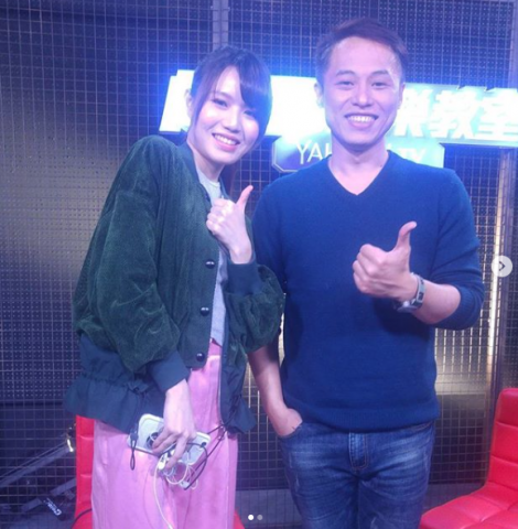 超展開音樂 Adam老師 - 節目樂手(feat馬來西亞歌手慧如) 超展開音樂 Adam老師 - 節目樂手(feat馬來西亞歌手慧如)