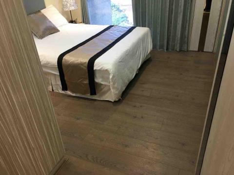 博澤綜合建材有限公司 - 新竹社區完工照
???
想瞭解更多德國進口超耐磨木地板/SPC防水礦石地板資訊
歡迎來電洽詢：（02）8961-1068（郭先生）

#新品上市SPC防水礦石地板熱賣中???