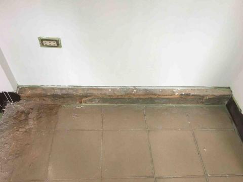 世華工程行 - 油漆粉刷施工中-打底