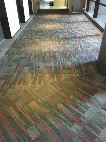 個人工作室 - 方塊地毯