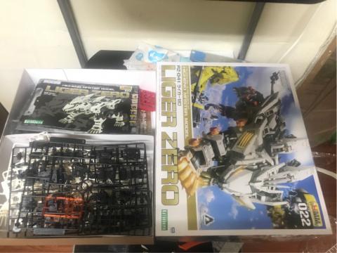 越彩珠寶、模型工作室 - 模型代工:長牙獅0式。組裝前 越彩珠寶、模型工作室 - 模型代工:長牙獅0式。組裝前