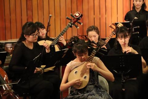 Winni老師音樂教學 - 平時常與臺灣各大專業樂團有合作經驗。