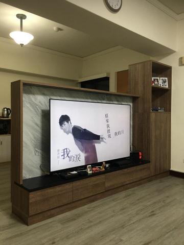 洋葱 - 現代風電視櫃組