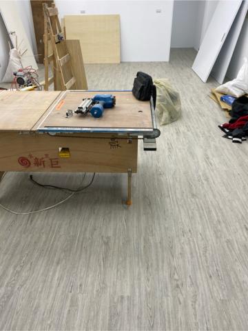 富惠工班 - 塑膠地板 富惠工班 - 塑膠地板