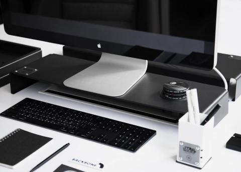 王容之 - 國際影視公司
螢幕架設計