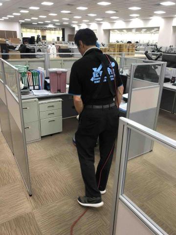 耘源有限公司（專業辦公室、商業大樓清潔規劃） - 地毯清洗