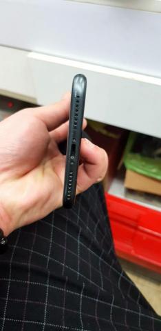 少年懂手機維修 - iphone邊框後殼傷痕修復