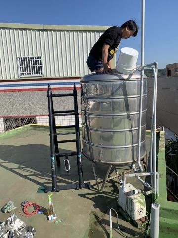 珺聖家庭水電修繕 - 水塔清洗