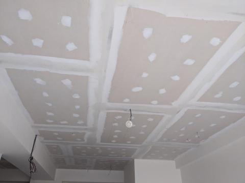 三合順防水油漆塗裝裝修工程 - 天花板輕隔間接縫批土整平