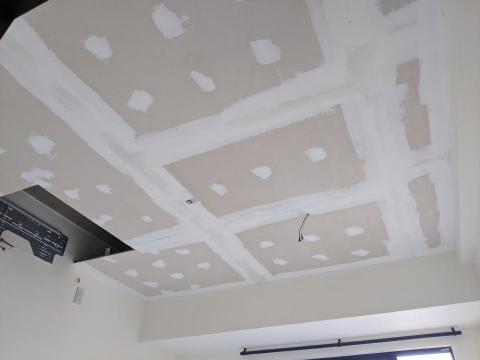 三合順防水油漆塗裝裝修工程 - 天花板輕隔間接縫批土整平