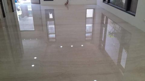 楊侑城 - 60&times;60地磚