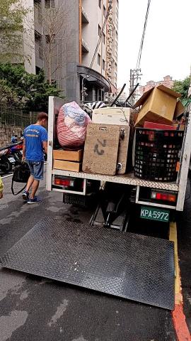 市民搬家王.（賴瑞） - 搬家，廢棄物處理