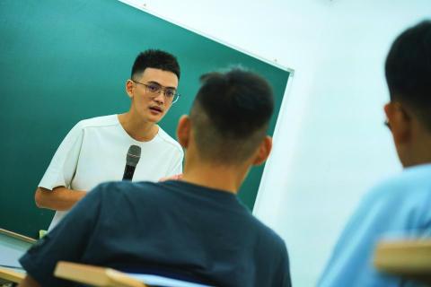 得晉國文 專業升學規劃 - 