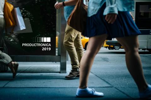 Kelsey Hung - Productronica 展覽識別- Logo設計
Productronica - Logo design 

More design works:
https://issuu.com/7685281/docs/portfolio-_issue)