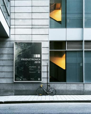 Kelsey Hung - Productronica 展覽識別- 海報設計
Productronica - Poster design 

More design works:
https://issuu.com/7685281/docs/portfolio-_issue)