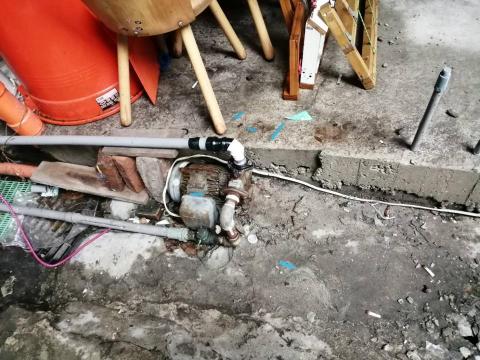 佳益家事家事服務部 - 水管破裂換新館