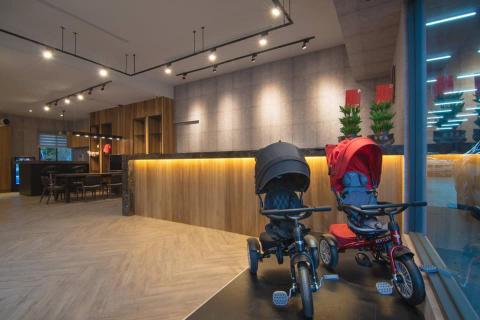 邵先生 -  邵先生 -