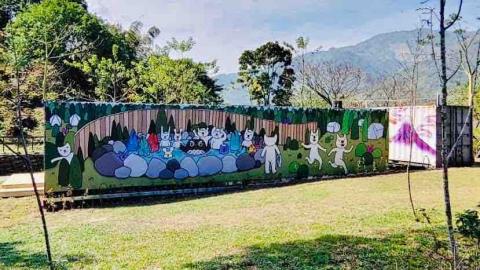 Willie Lion - 露營區貨櫃屋立面設計