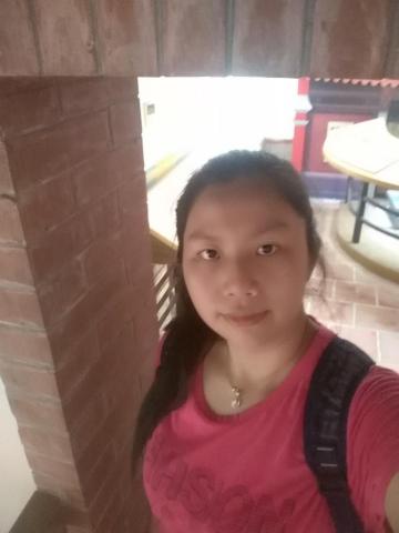 提供100元剪髮相片服務的專家鄭意親