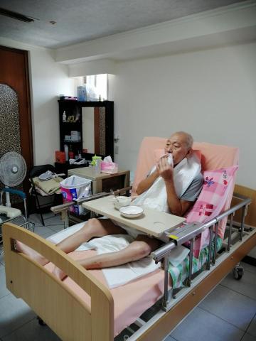 佳恩全方位照顧社 - 6.居家照顧，自理訓練。