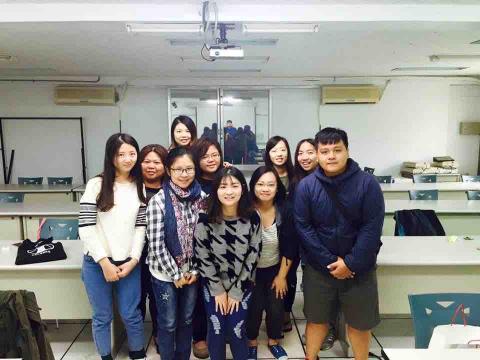 莉莉安 - 臺東大學韓語初級班結訓照片