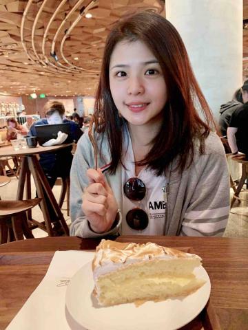 卓越雜誌主編輯 - 