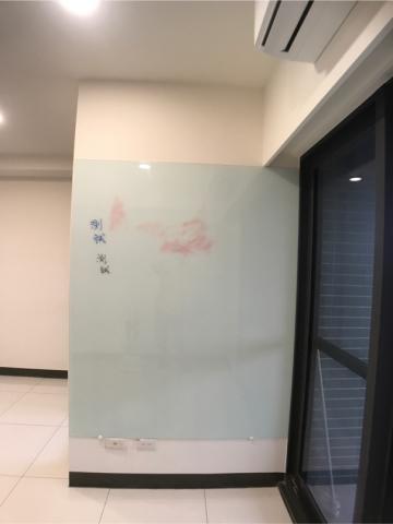 榆辰窗簾地板壁紙室內裝璜統包工程 - 