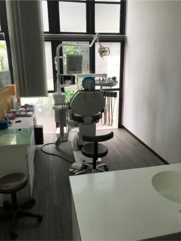 榆辰窗簾地板壁紙室內裝璜統包工程 - 