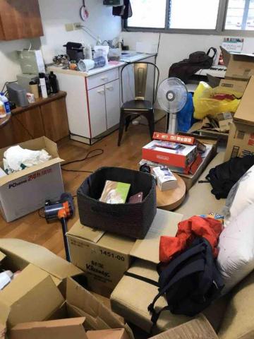 逸家清潔有限公司 - 搬家清潔協助簡易收鈉（清潔前）