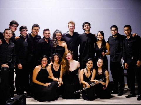 快樂學習小提琴/鋼琴/中壢/台北 - 於2019哥倫比亞某音樂大學暑期夏令營演出活動照