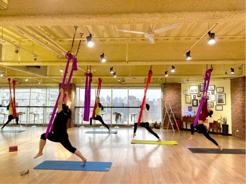 Lexie Yoga - 空中瑜珈