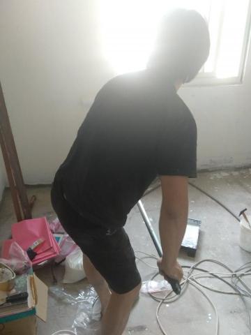 佳益家事家事服務部 - 室內長把滾輪油漆