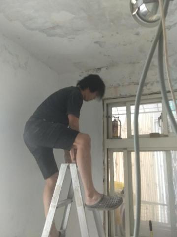 佳益家事家事服務部 - 天花板防水油漆