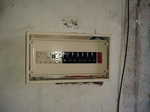 辰杰水電工程行 - 全室換線（含開關箱，無融絲開關）