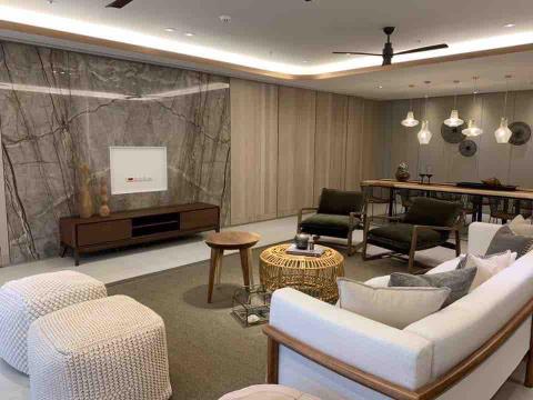 李偉誠 - 日式風格