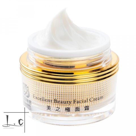 L.C Studio攝影工作室 - 商業攝影、產品拍攝、產品形象照、美妝產品、保養品拍攝 L.C Studio攝影工作室 - 商業攝影、產品拍攝、產品形象照、美妝產品、保養品拍攝