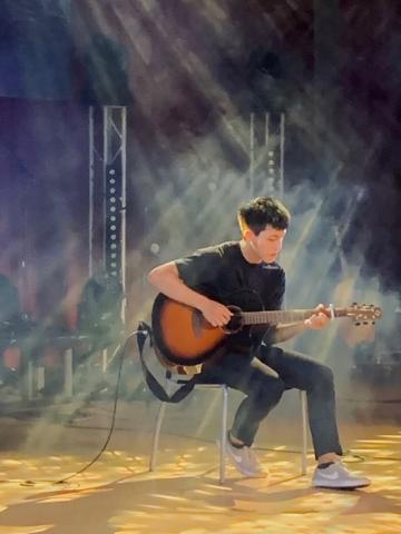 提供數學教學服務的專家潘佳據