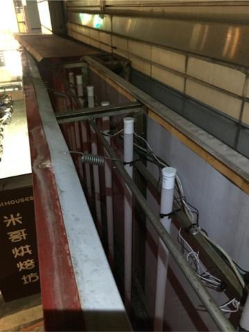 葉欣宇 - 招牌燈管更換