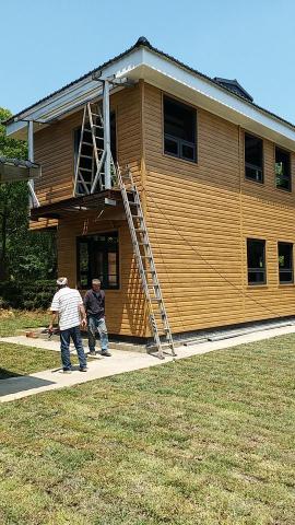 由承富企業社 - 小木屋