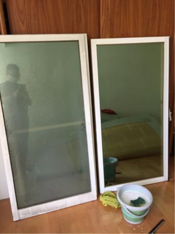 遊牧清潔 - 左邊是清潔前，右邊是清潔後的窗戶，只要窗戶能拆，我們都會拆洗，盡可能清到每個角落
