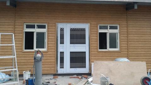 由承富企業社 - 不鏽鋼子母門