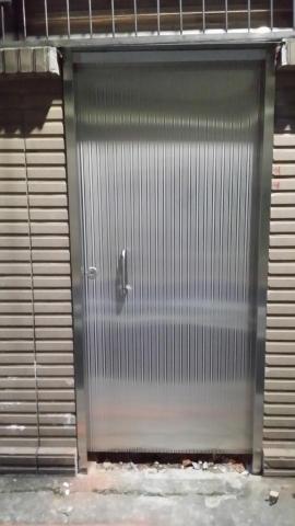 由承富企業社 - 白鐵門